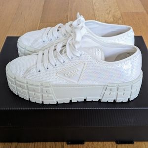 PRADA DONNA PAILLETTES SEQUIN PLATFORM SNEAKERS - 37.5 - NIB